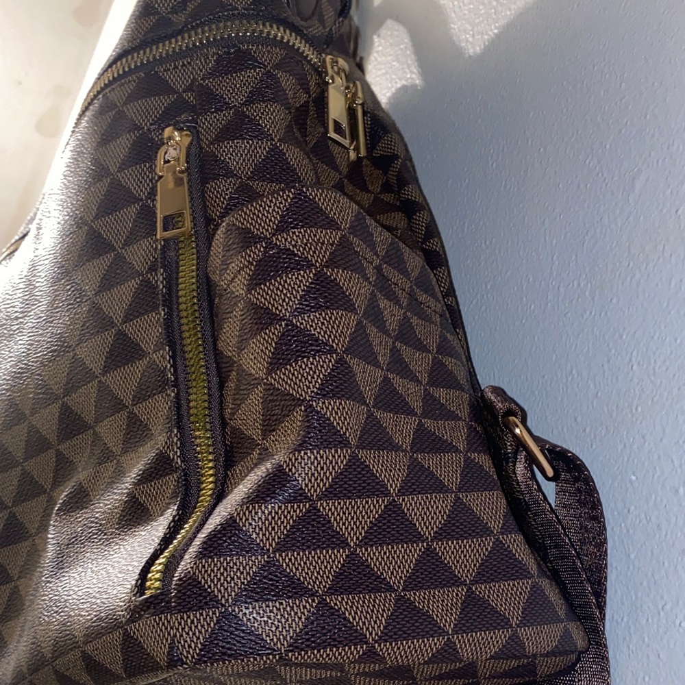 Nwot Geometric Patterned Brown Backpack With Gold… - image 2